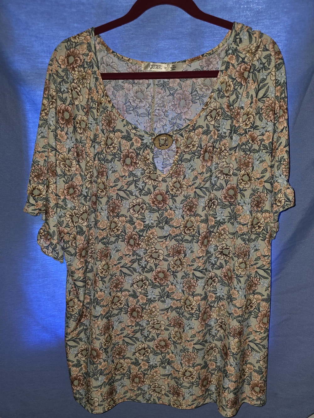 Floral Scoop Neck Women's Top in Light Blue and Dusty Rose